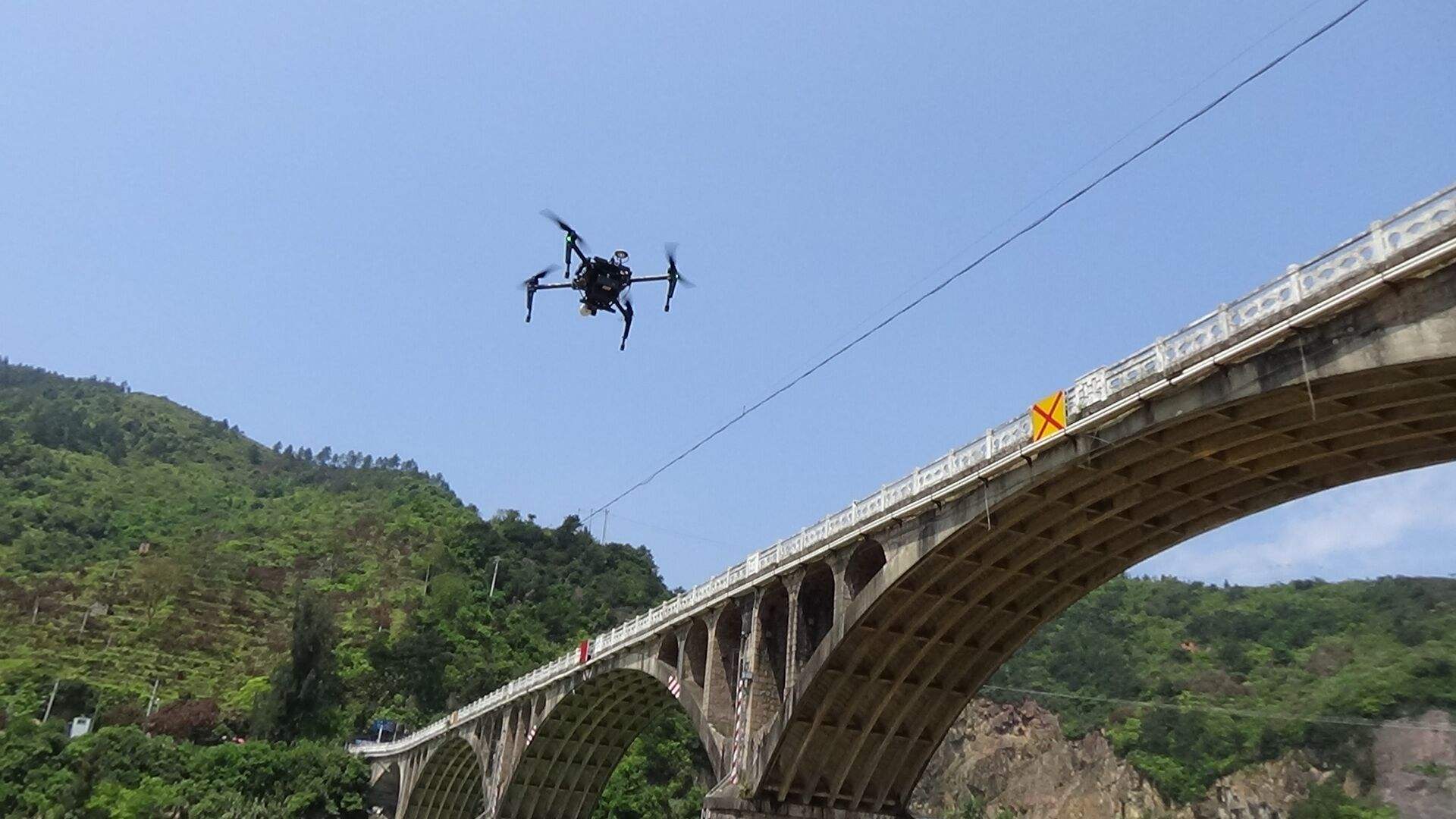無人機(jī)橋梁檢測應(yīng)用 無人機(jī)橋梁