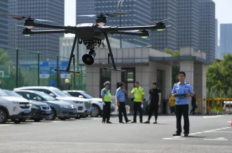警用無人機5大應用領域插圖5 無人機可以飛抵事故目標區(qū)域上空