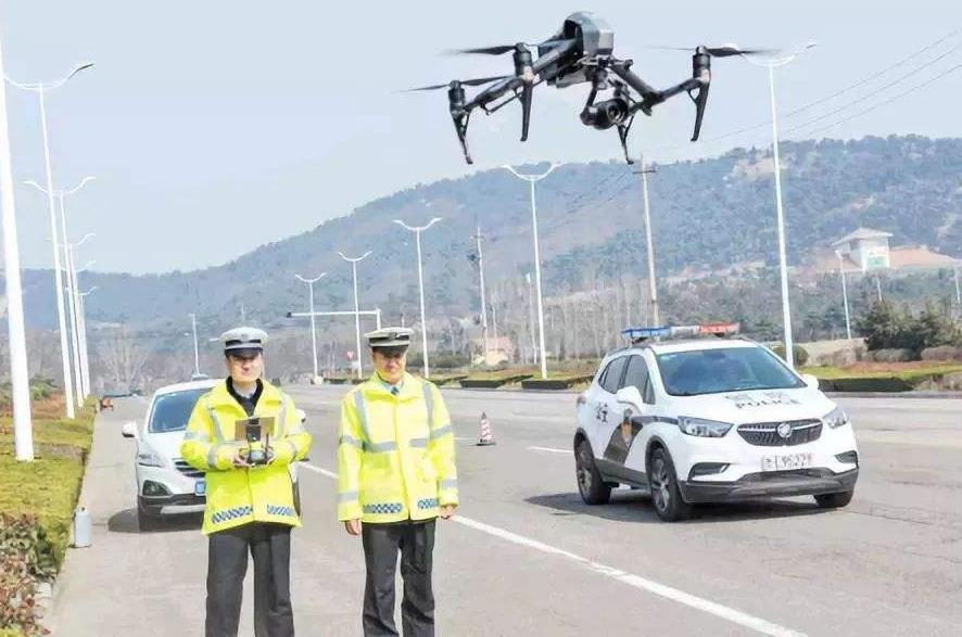為什么要用無人機(jī)呢？