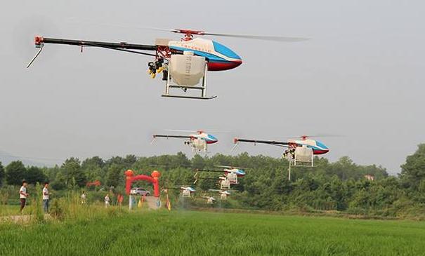 植保無(wú)人機(jī)未來(lái)更精準(zhǔn)更智能插圖2 植保無(wú)人機(jī)的存儲(chǔ)模塊可記憶各類數(shù)據(jù)