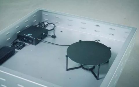 WiBotic無(wú)人機(jī)無(wú)線(xiàn)充電裝置