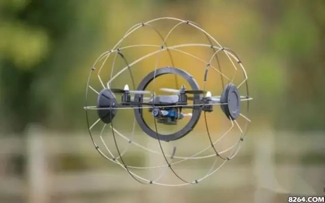 帶籠子的無人機Droneball插圖 帶籠子的無人機Droneball