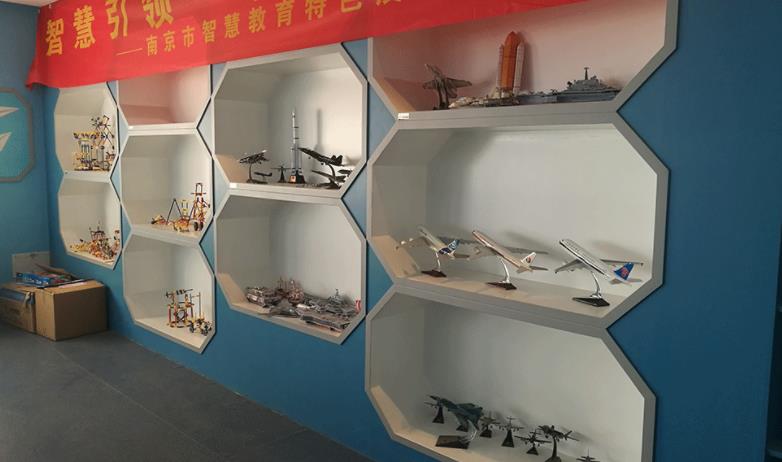 無人機創(chuàng)客實驗室-南京市力學小學插圖1 無人機創(chuàng)客實驗室