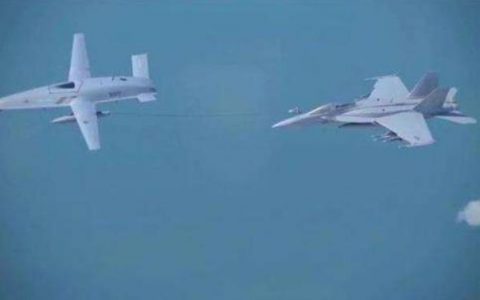 美國(guó)海軍飛行員開始學(xué)習(xí)“飛行”MQ-25無(wú)人加油機(jī)