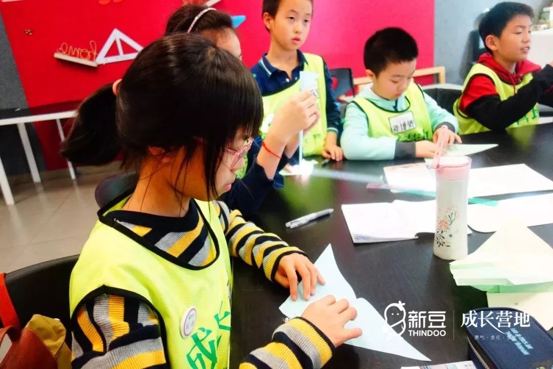 無(wú)人機(jī)冬夏令營(yíng)-《飛行工程師》無(wú)人機(jī)冬夏令營(yíng)3日營(yíng)方案插圖10 無(wú)人機(jī)冬夏令營(yíng)-《飛行工程師》無(wú)人機(jī)冬夏令營(yíng)3日營(yíng)方案