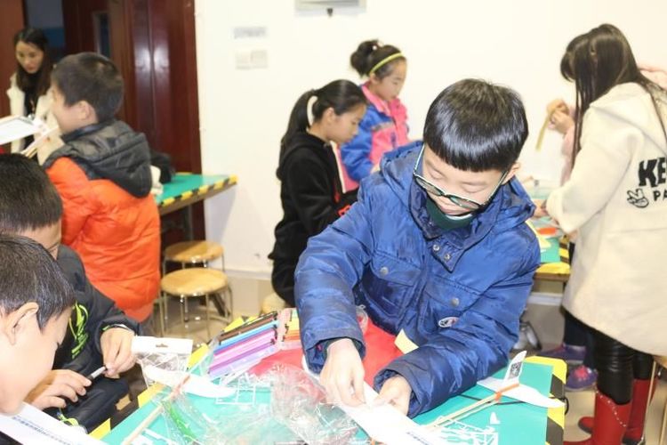 無(wú)人機(jī)冬令營(yíng)-湖南株洲參觀無(wú)人機(jī)基地插圖9 無(wú)人機(jī)冬令營(yíng)-湖南株洲參觀無(wú)人機(jī)基地