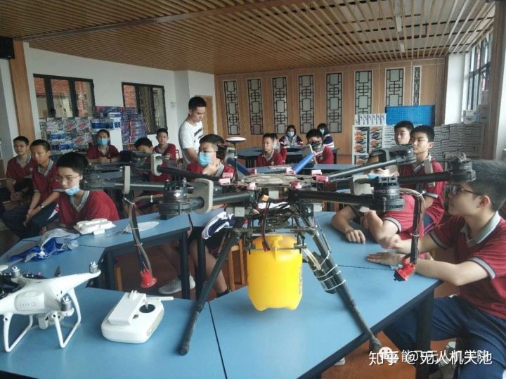 能飛無人機學院 青少年無人機教育插圖5 能飛無人機學院 青少年無人機教育