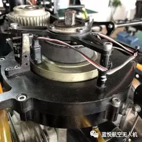 “無人直升機(jī)”的秘密——?jiǎng)恿ζ?title=“無人直升機(jī)”的秘密——?jiǎng)恿ζ鍒D2