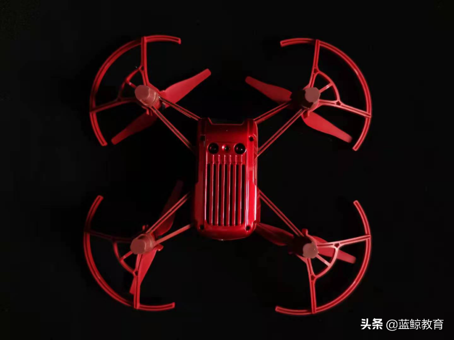 大疆教育新款編程無人機測評：探索編程學(xué)習(xí)外化的另一種可能性