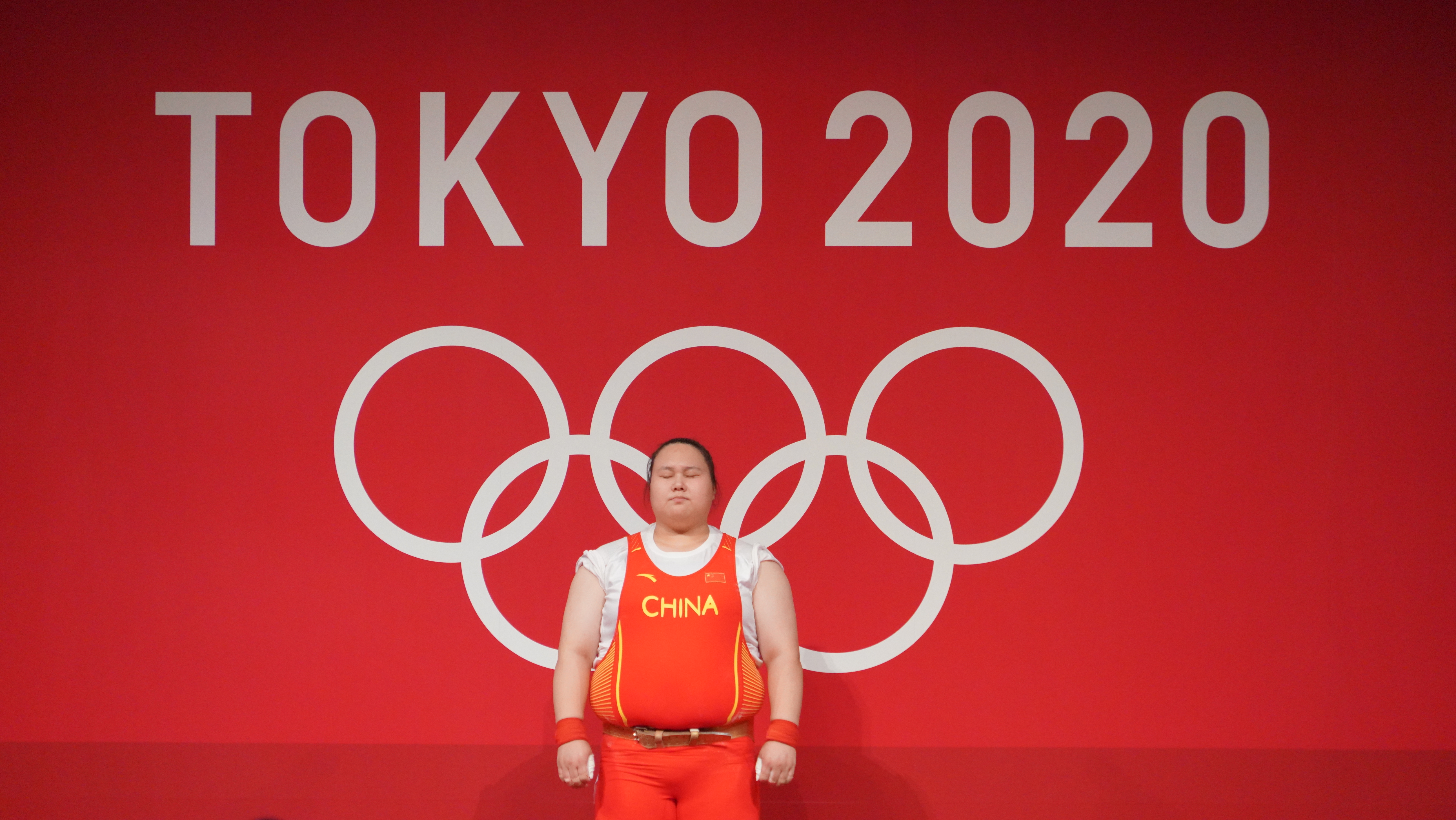擊敗變性男選手！“大寶貝”李雯雯奪金，中國(guó)舉重7金收官
