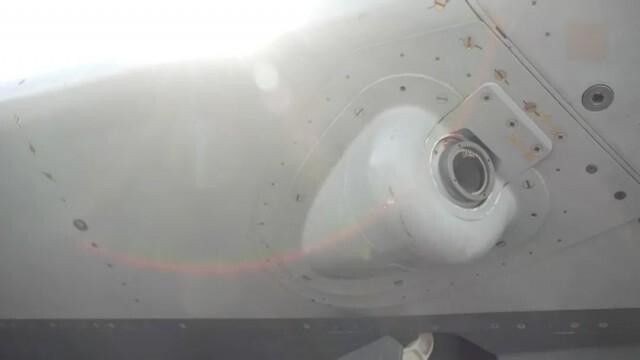 點(diǎn)擊放大 俄版“忠誠僚機(jī)”S-70“獵人”無人機(jī)(內(nèi)置彈艙可攜帶2.8噸彈藥)