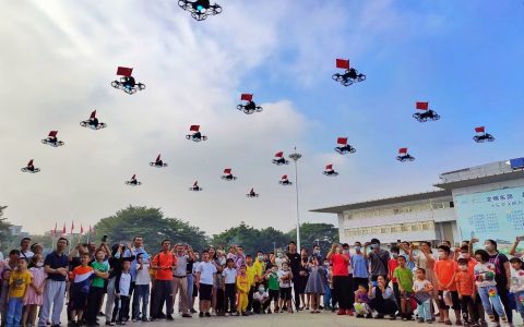 一場(chǎng)無(wú)人機(jī)表演大概多少錢？無(wú)人機(jī)表演內(nèi)部飛手解答