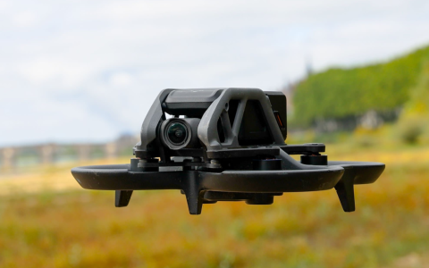 新手最佳入手無人機！DJI Avata評測：耐用、易操作，新手不怕炸機