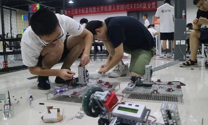 無人機夏令營哪個機構好?插圖 無人機夏令營哪個機構好?